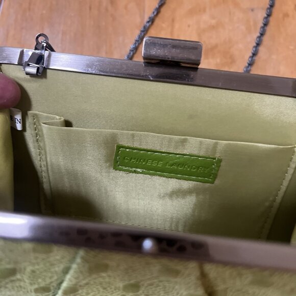 Chinese Laundry Purse Faux Green Leather Clutch Silver Chain strap & Hardware - Picture 8 of 11
